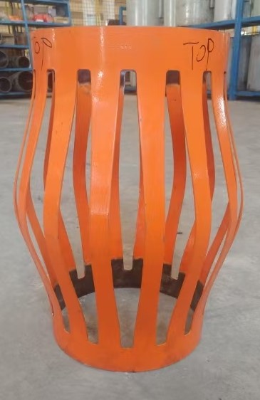 Пружинный центратор обсадных колонн